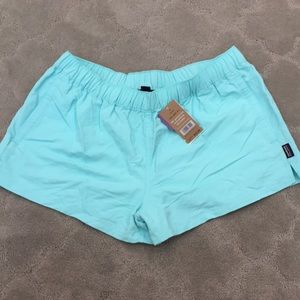 Patagonia athletic shorts size medium turquoise
